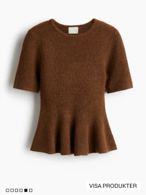 Brun tröja  - Fin brun tröja ifrån H&M, använd 1 gång!💕