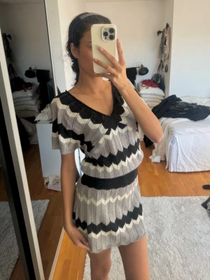 Missoni liknande klänning  - Glittrig vintage klänning Jättefint skick!