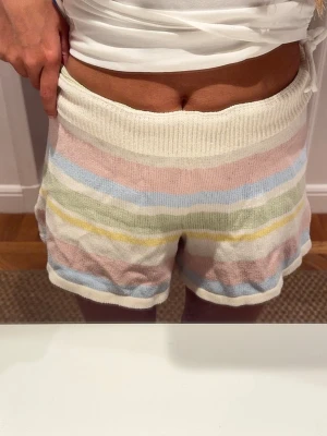 Shorts - Säljer dessa super snygga shorts🌼🌸🌼🌸