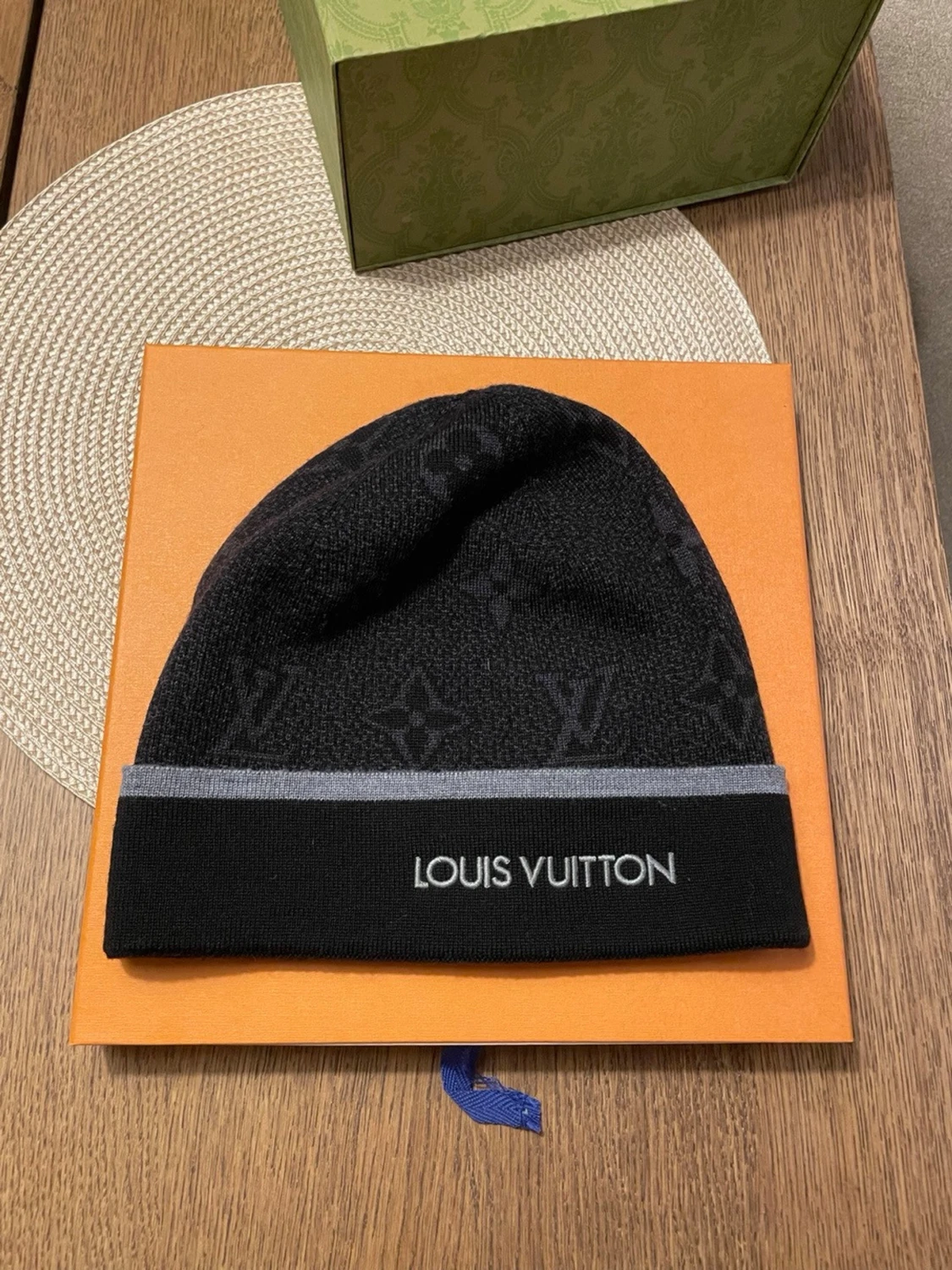 Louis Vuitton mössa