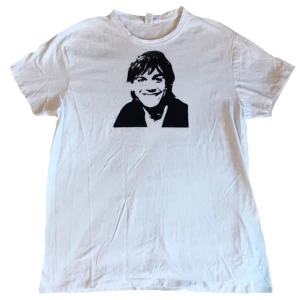 Iggy pop band tröja/ graphic tee/ T-shirt med tryck, rock/ punk/ 70tal/ 70s/ 1970tal - Handtryckt Iggy Pop T-shirt! 100% bomull