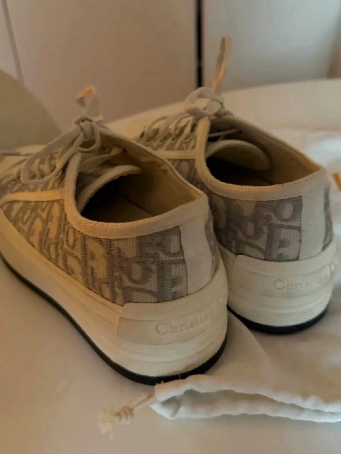 Märkes sneakers  - 4