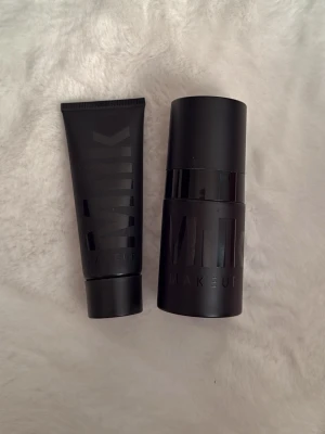 Milk Makeup - Mattifying Kit  - Settingsprayen är de halva kvar i , primern är endast testad en gång! 