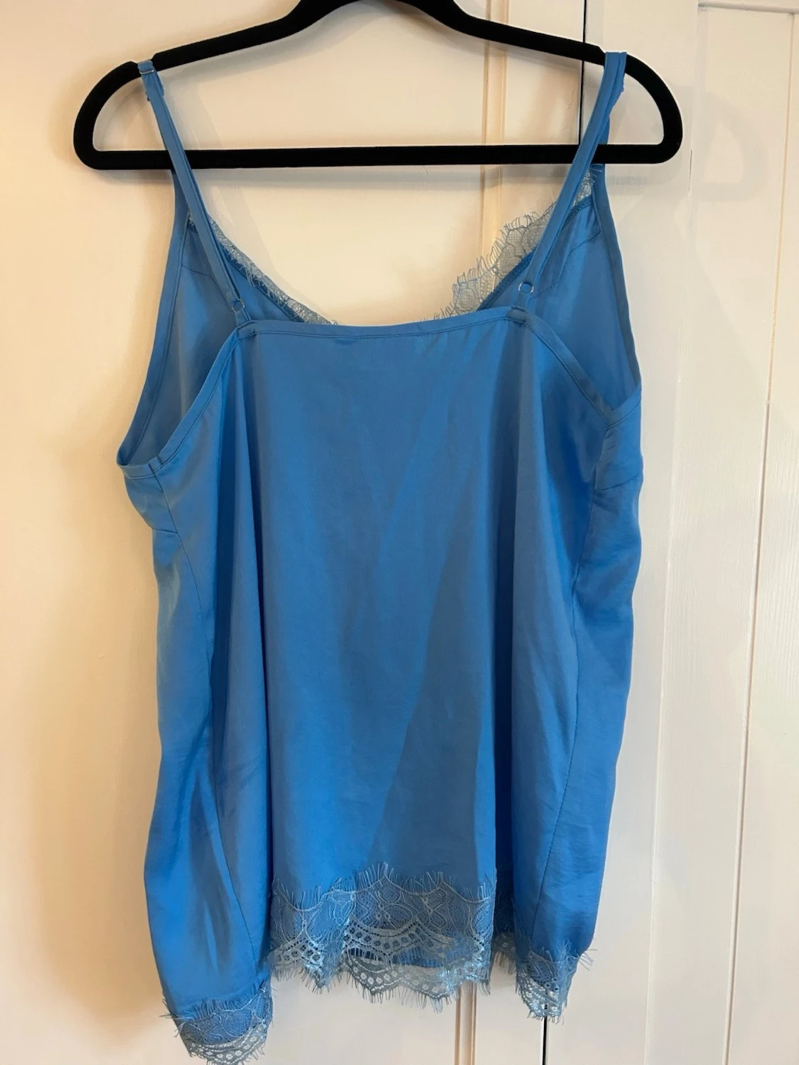 Blå linnetopp med spets  - 2