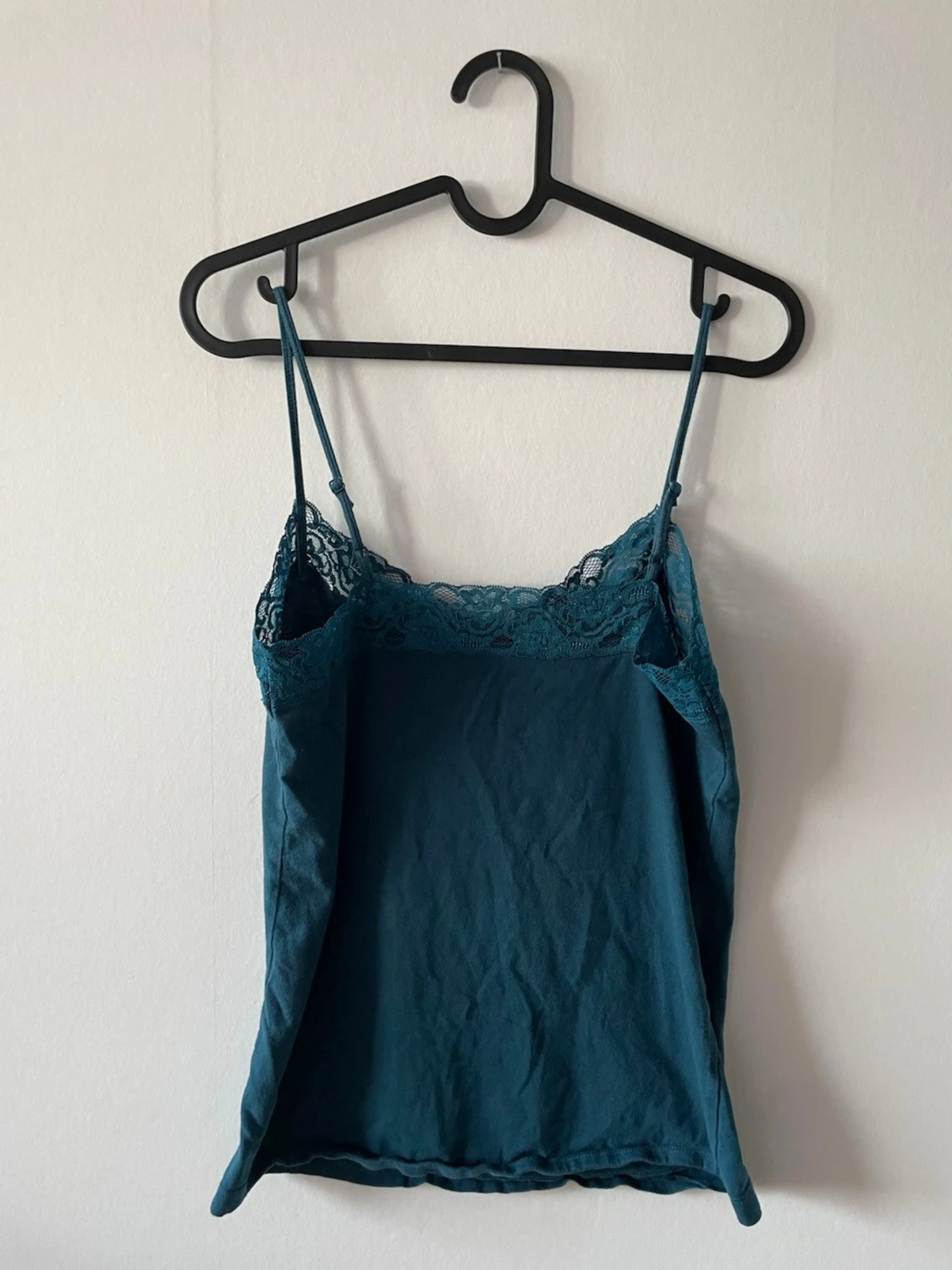 Turkos linnetopp med spetskant - 2