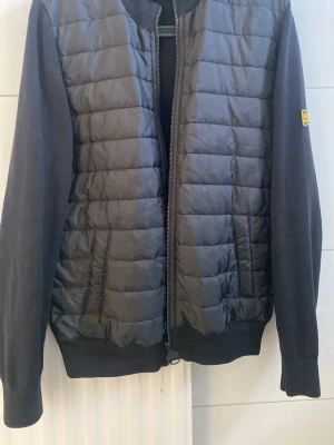 Svart cardigan - Barbour, storlek S