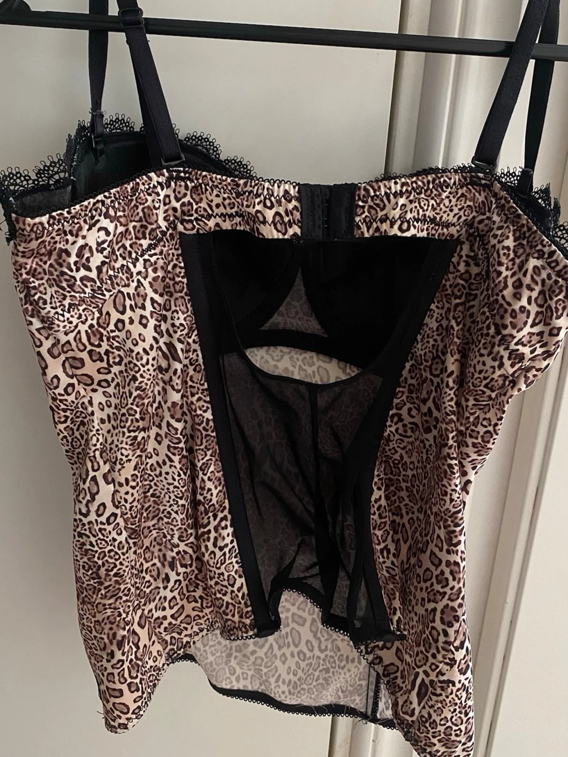 Leopardmönstrad korsett med spets - 3