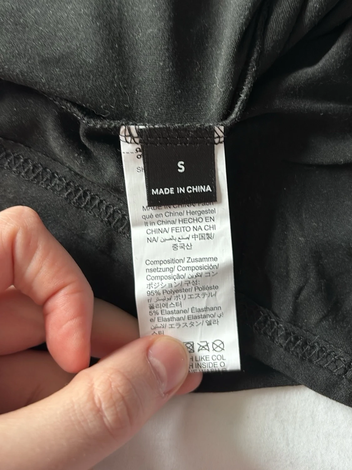 Svart omlottopp med knyt framtill - 1