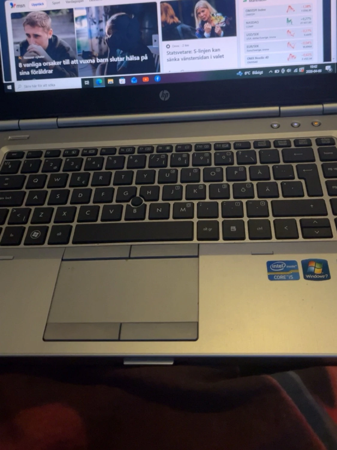 HP EliteBook silver laptop - 3