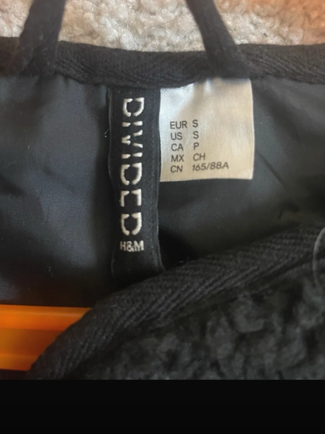 Svart teddyjacka med tryckknappar - 2