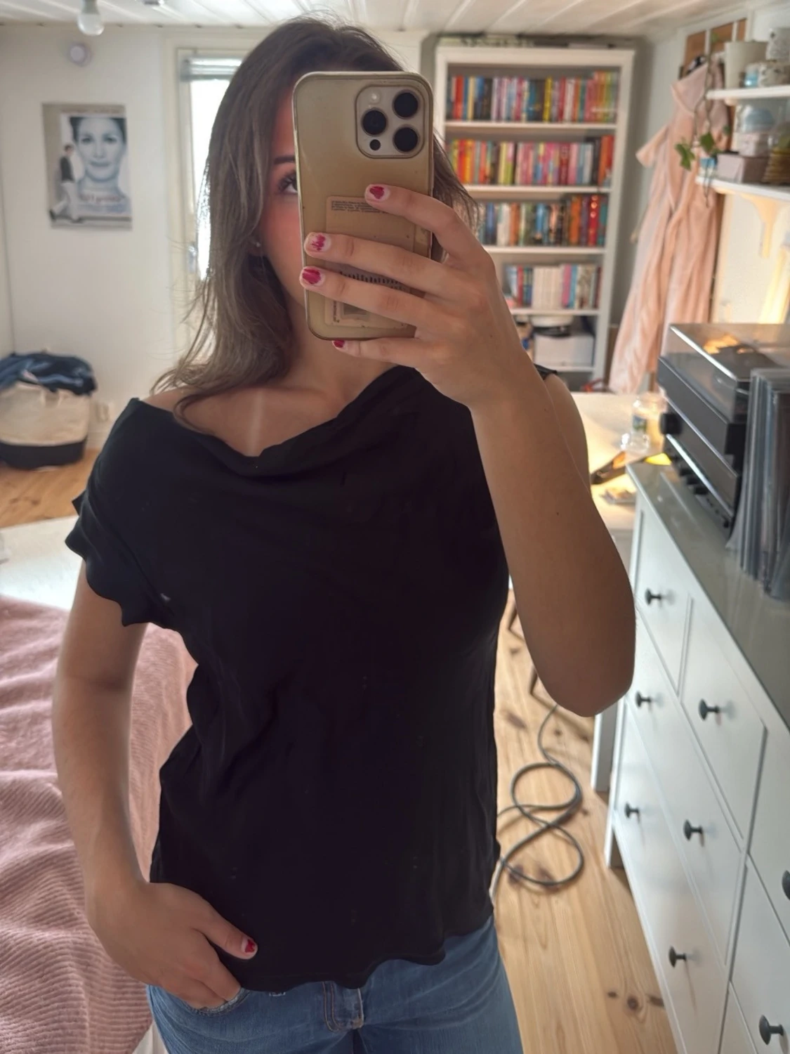 Svart oneshoulder topp