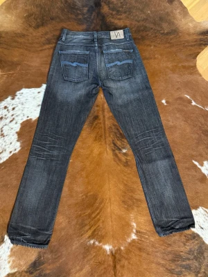 Nudie Jeans GrimTim PeganSelvage - Tjena! Säljer dessa sällsynta nudie jeans i modellen GrimTim PeganSelvage, W32/L32, hör av dig vid funderingar!🙌