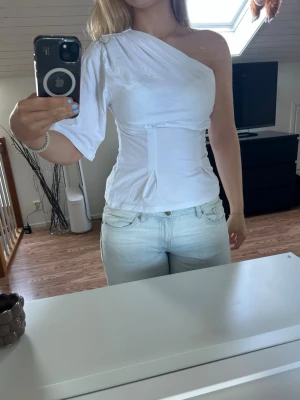 Vit offshoulder topp  - Super fin från Nelly💗💗