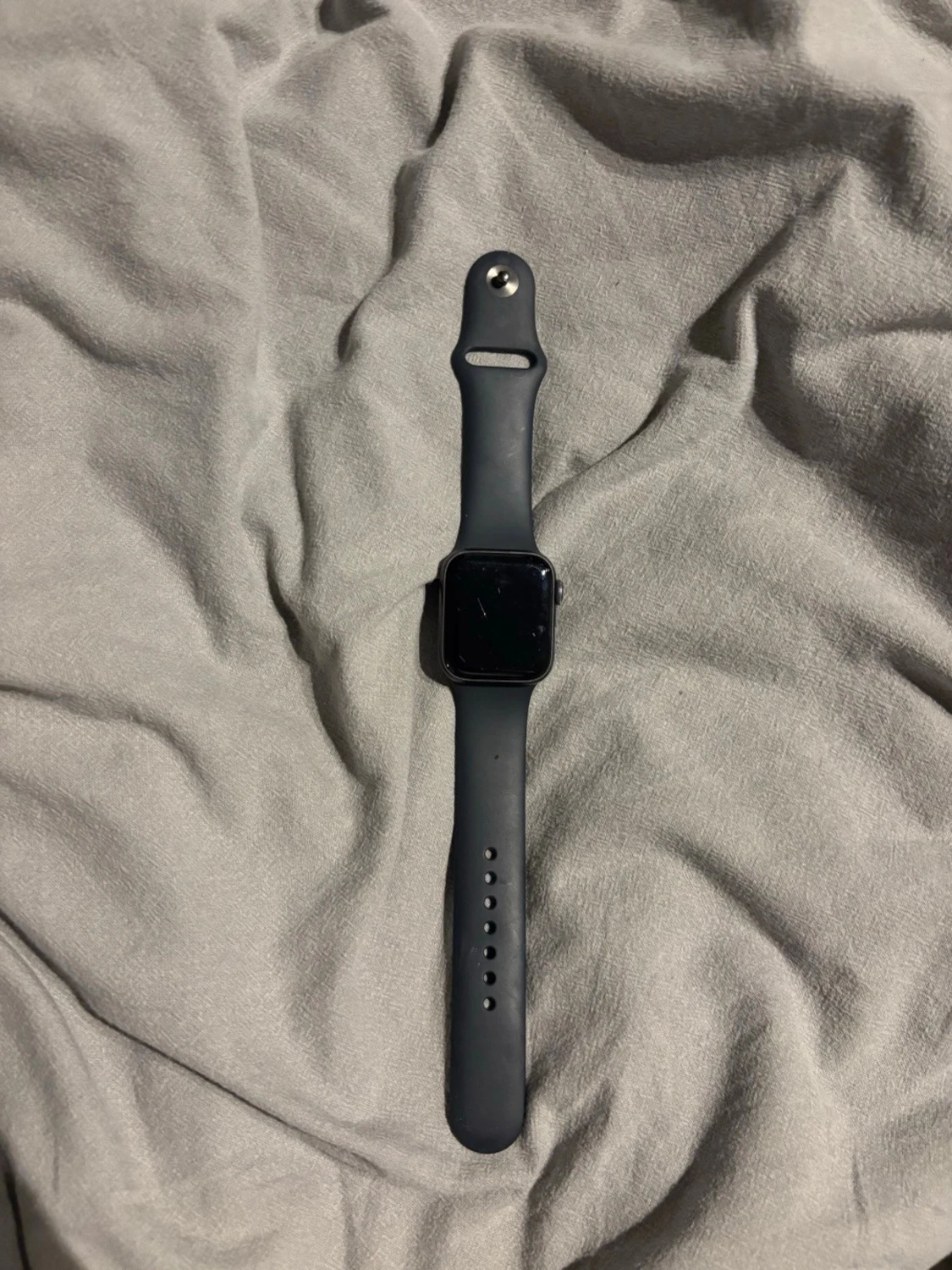 Svart Apple Watch med silikonarmband