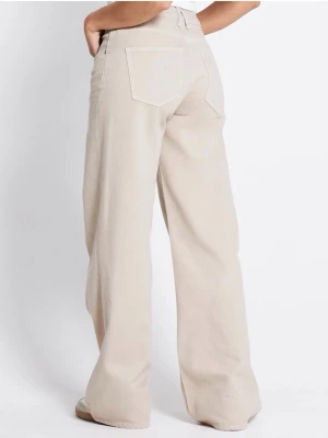 Beige jeans "OPTIWIDE" Lager157 - Optiwide jeans från Lager157. De är helt oanvända då storleken var lite för liten på mig. Har likadana i S som är jättesköna 🫶🏻