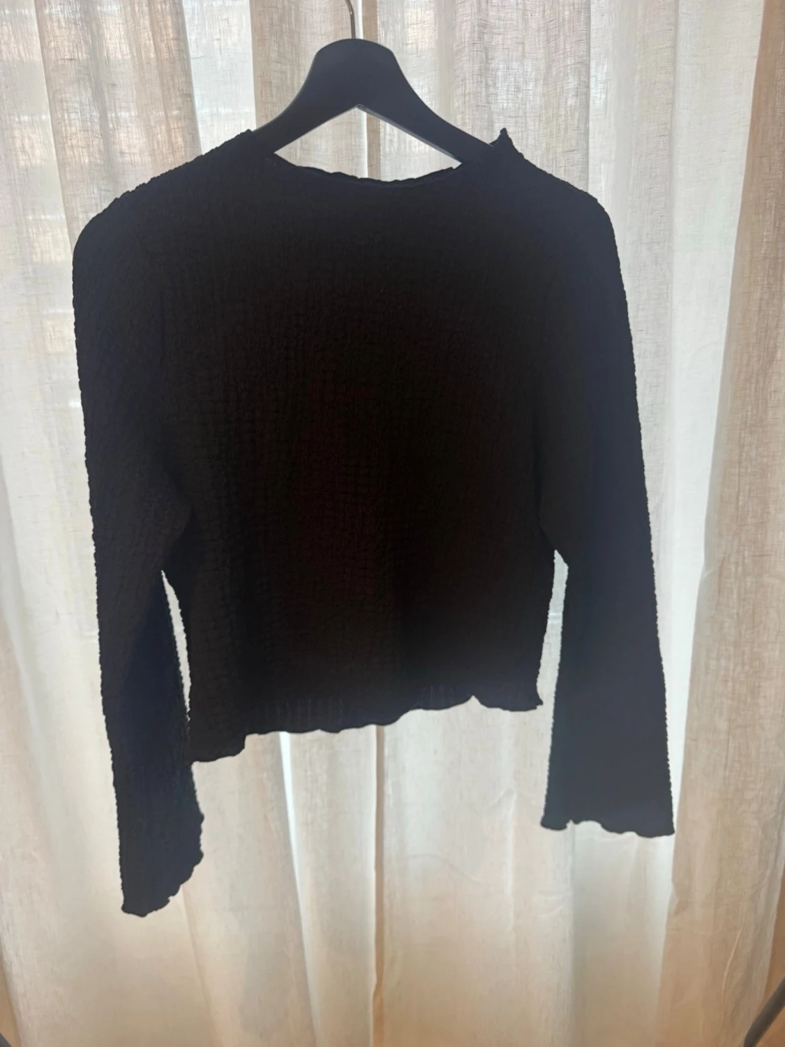 Långärmad svart topp från ONLY - 1