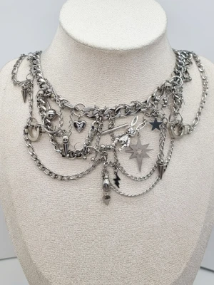 Handgjort halsband  - Material-rostfritt stål 