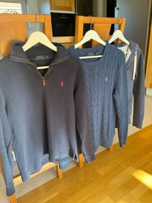 Ralph lauren tröjor - Tre st Ralph lauren tröjor nu ute hos oss! Galet pris först till kvarn! Se storlekar och mer info i vår profil!