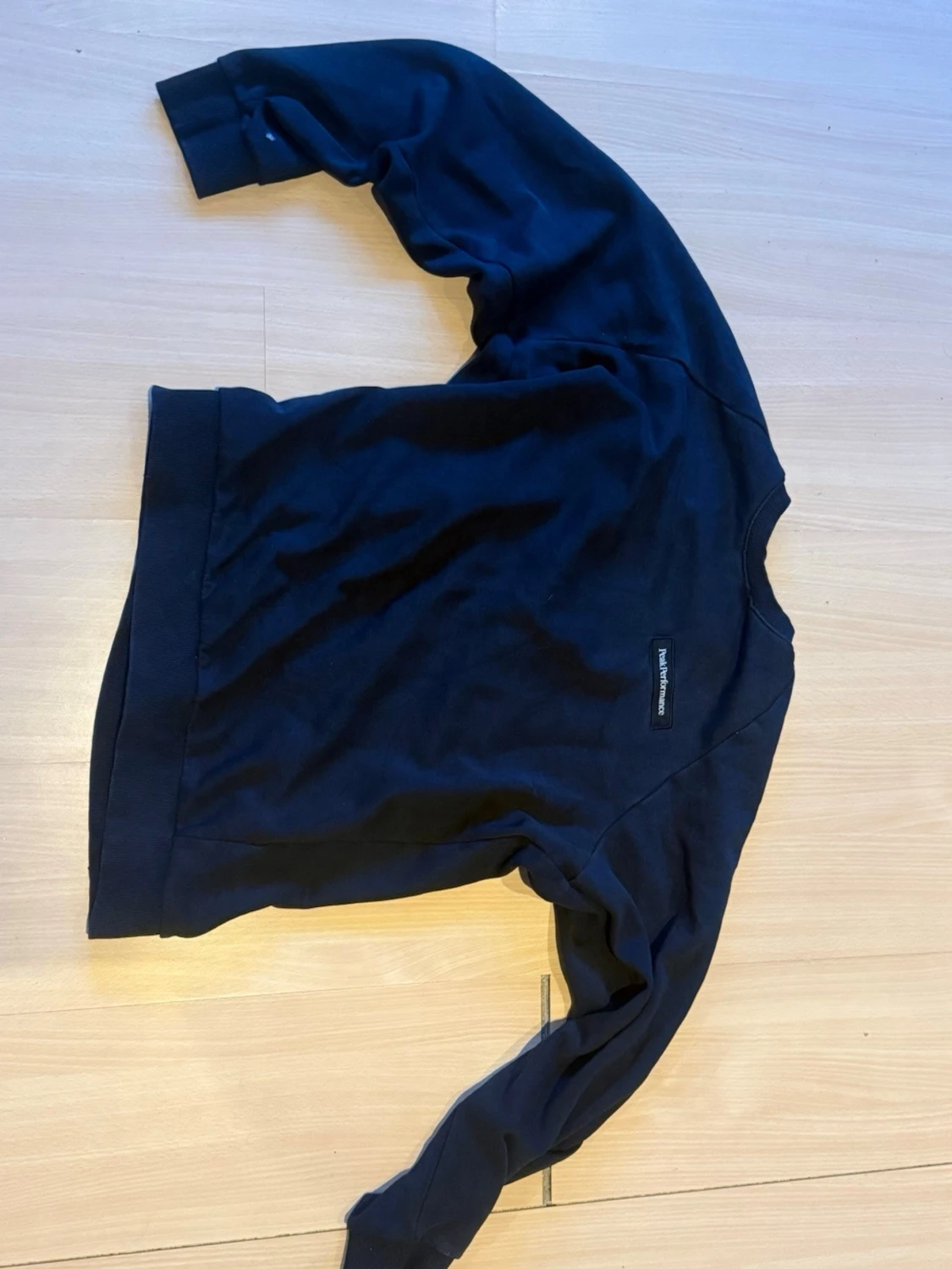 Svart sweatshirt från Peak Performance - 2
