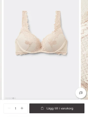 Beige intimissimi bh i 70b - En romantisk beige bh med spetsdetaljer i 70B