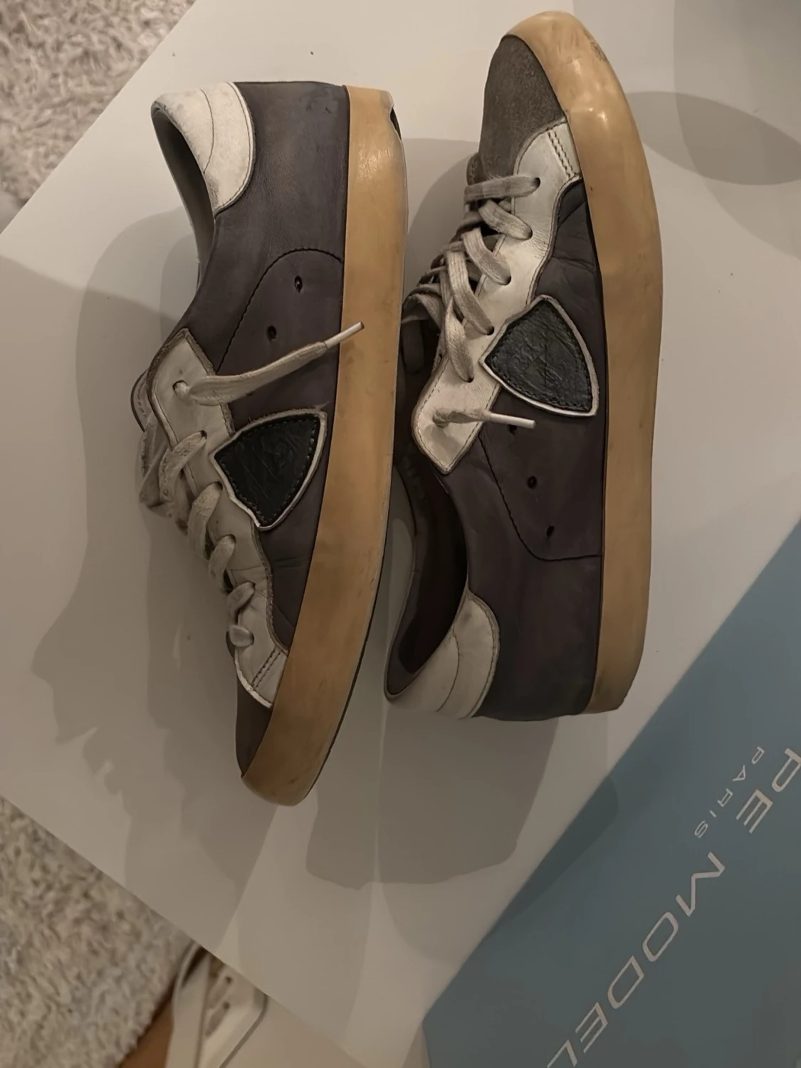 Philippe model  - 1