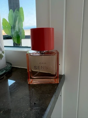 CAIA Senso Eau de Parfum 50 ml - Säljer en CAIA Senso Eau de Parfum? Helt oanvänd