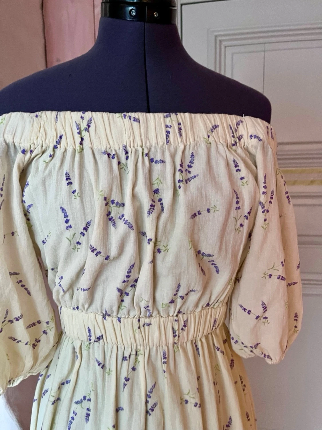 Blommig klänning  - 1