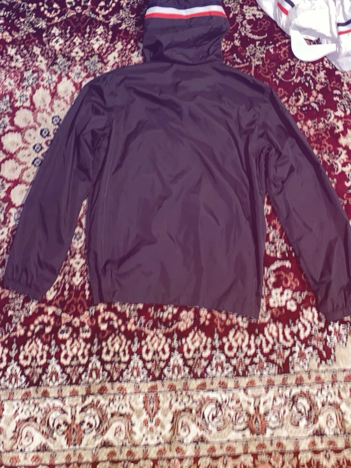 Mörklila vindjacka från Moncler - 1