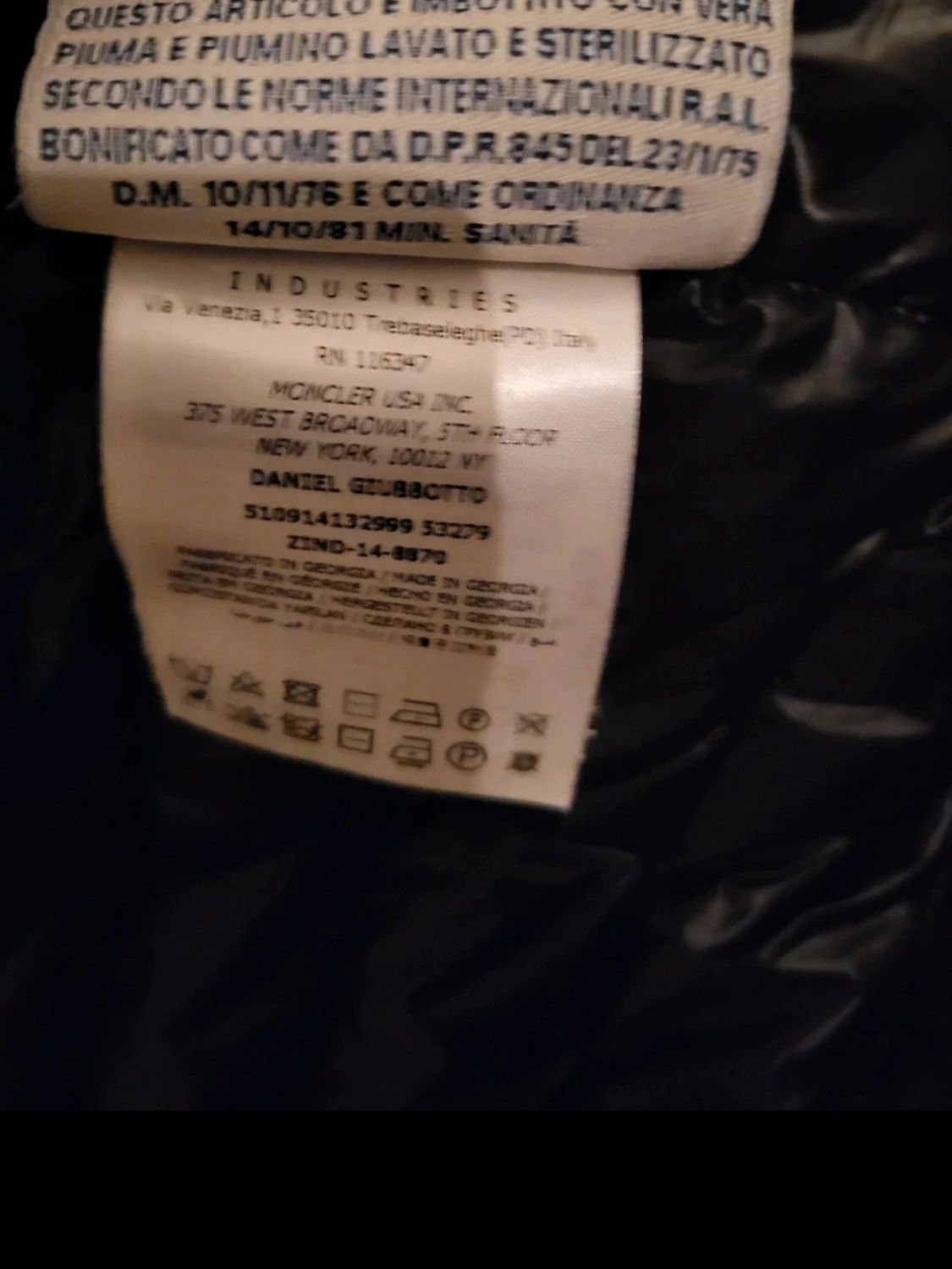 Svart dunjacka från Moncler - 4