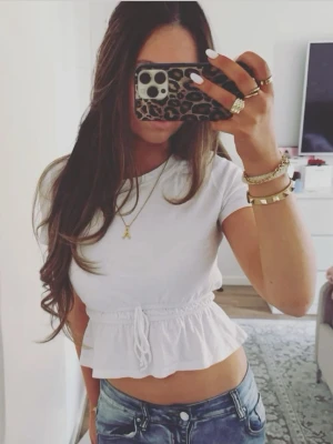 zara topp t-shirt med knyt - zara topp