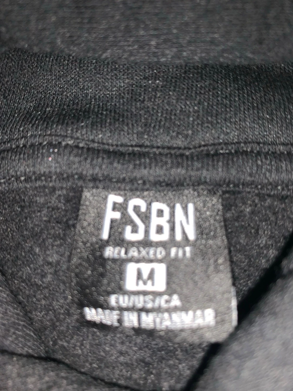 Svart hoodie från System med grå detaljer - 2