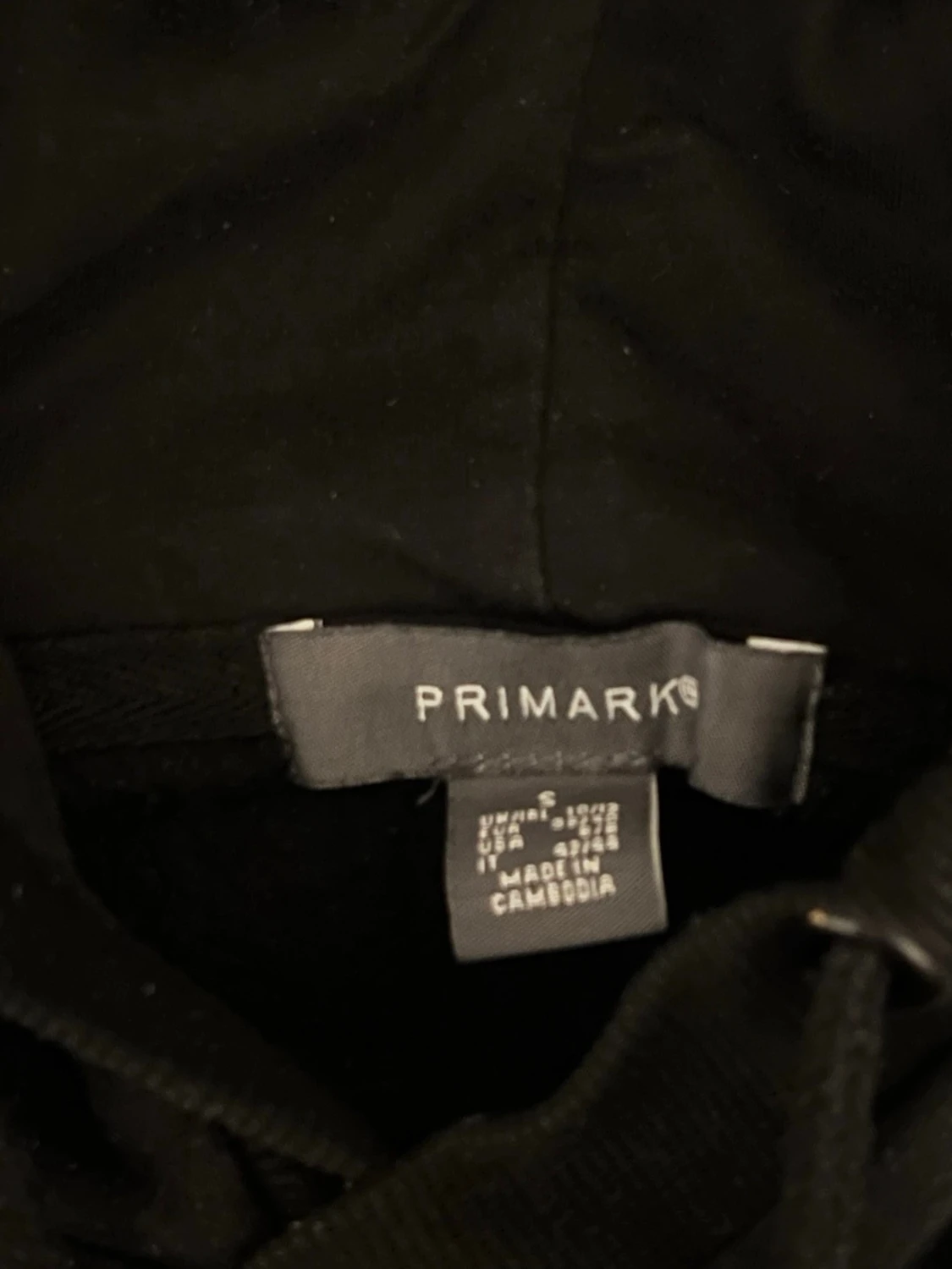 Svart hoodie  - 2