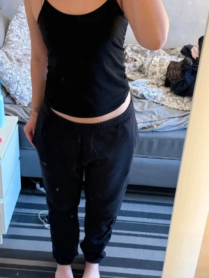 Mjukisbyxor  - Mjukisbyxor från champion. Super sköna och perfekt att bara ha hemma.