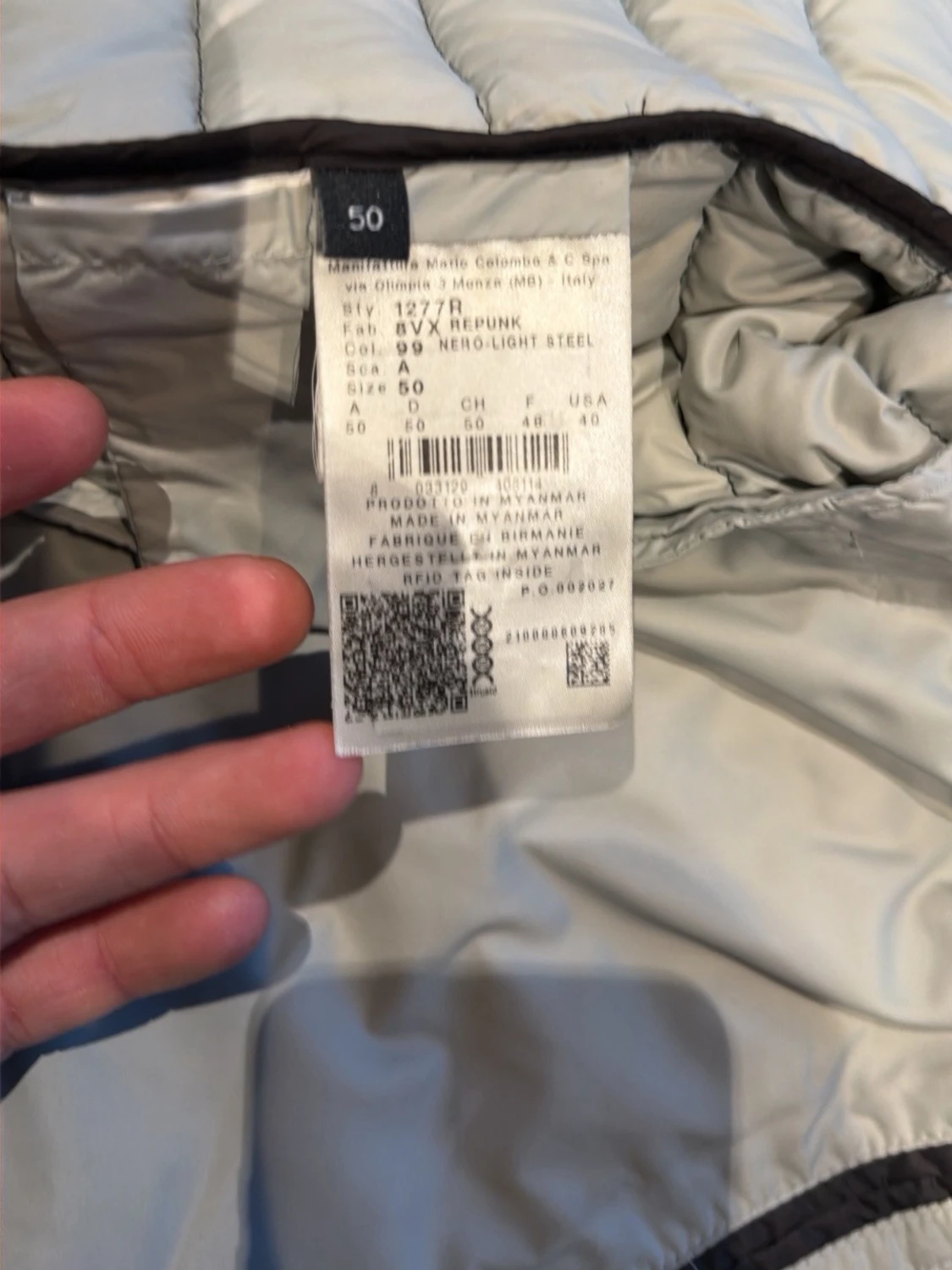 Svart dunjacka från Colmar Originals - 2