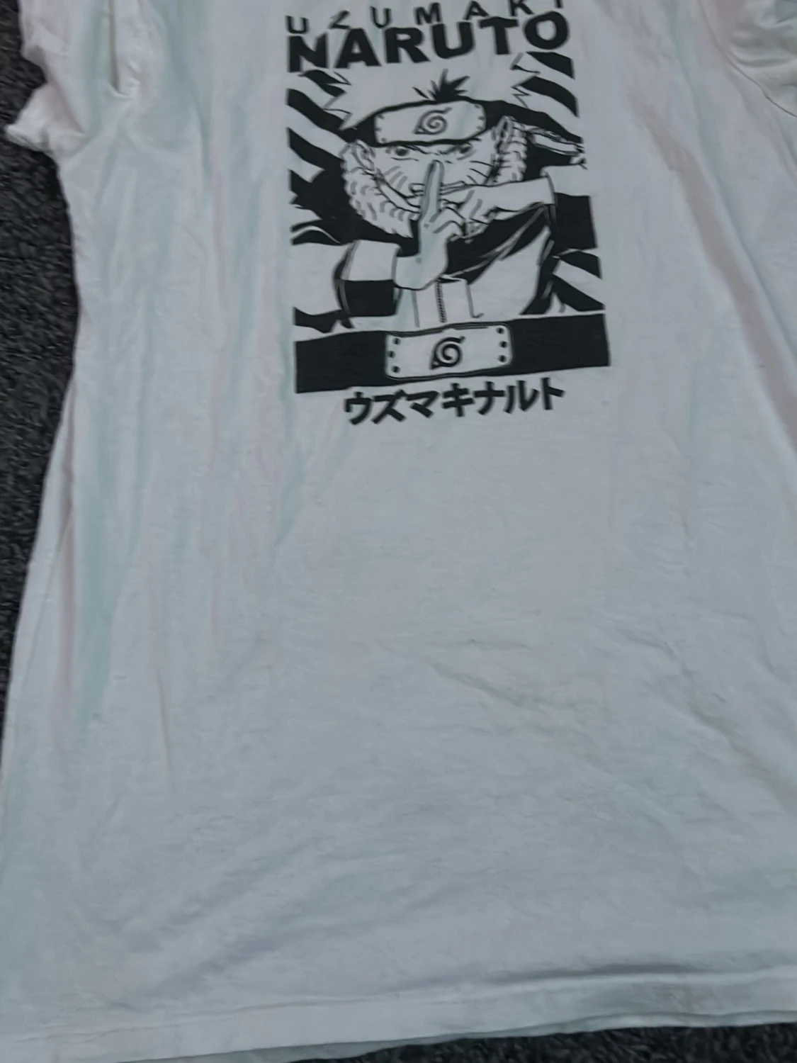 Vit Naruto t-shirt med tryck