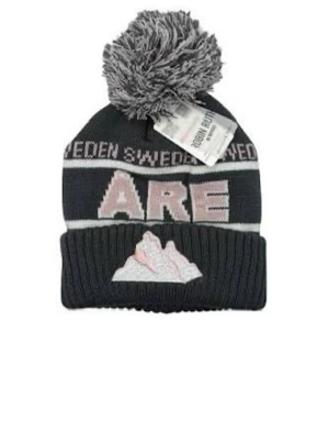  Åre mössa  - Svart Vit Rosa Orginal Åre mössa(slutats säljas)