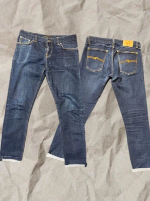 Nudie selvedge jeans - Säljer dessa sjukt snygga selvedge jeans från Nudie! Modellen är skinny lin! Passformen är slimfit och dom är i grymt skick! Plagg nmr: 100
