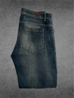Dondup jeans  - Dondup jeans Skick:9/10 Storlek:34 Priset är ej hugget i sten.