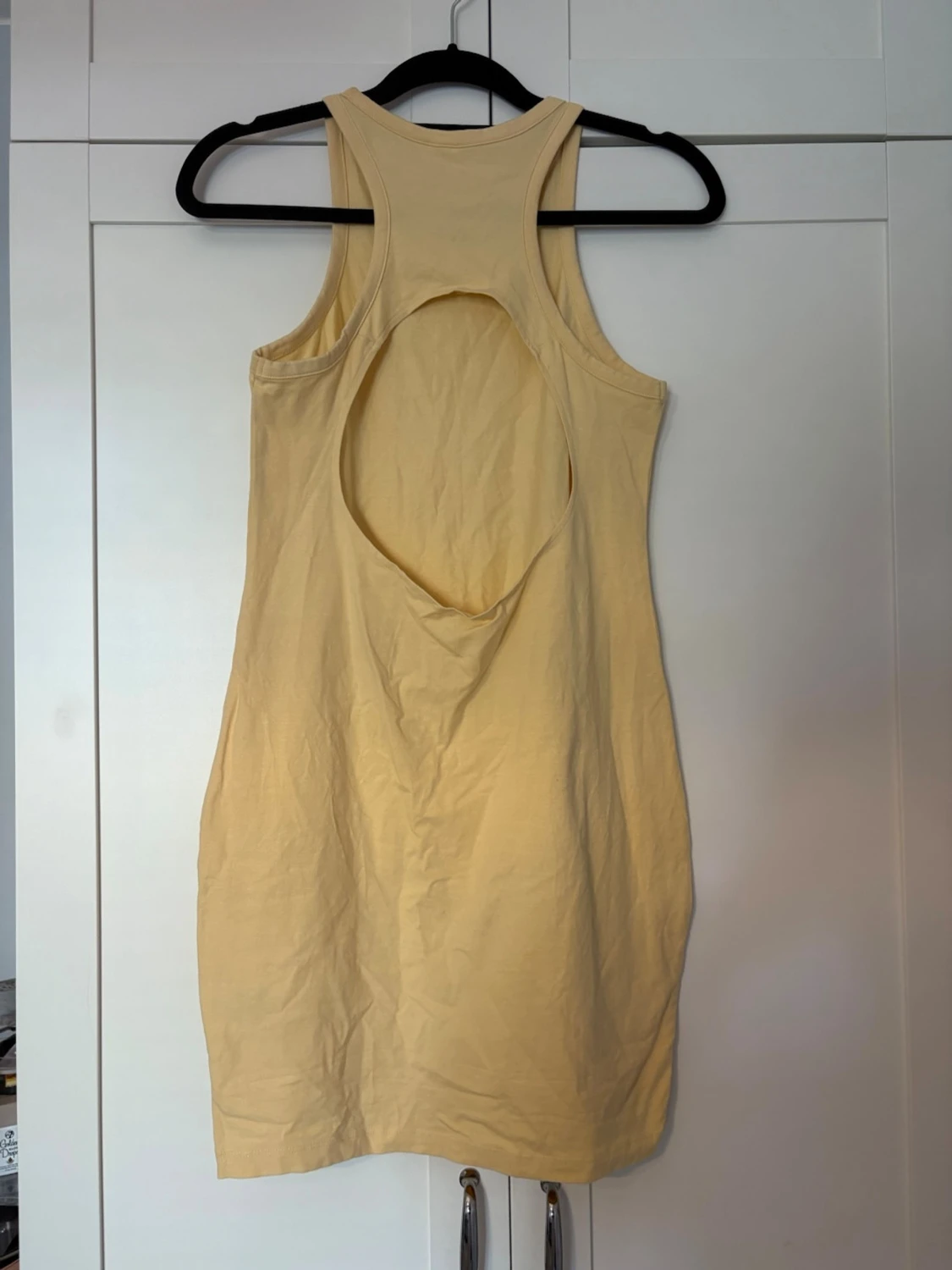 backless klänning - 1