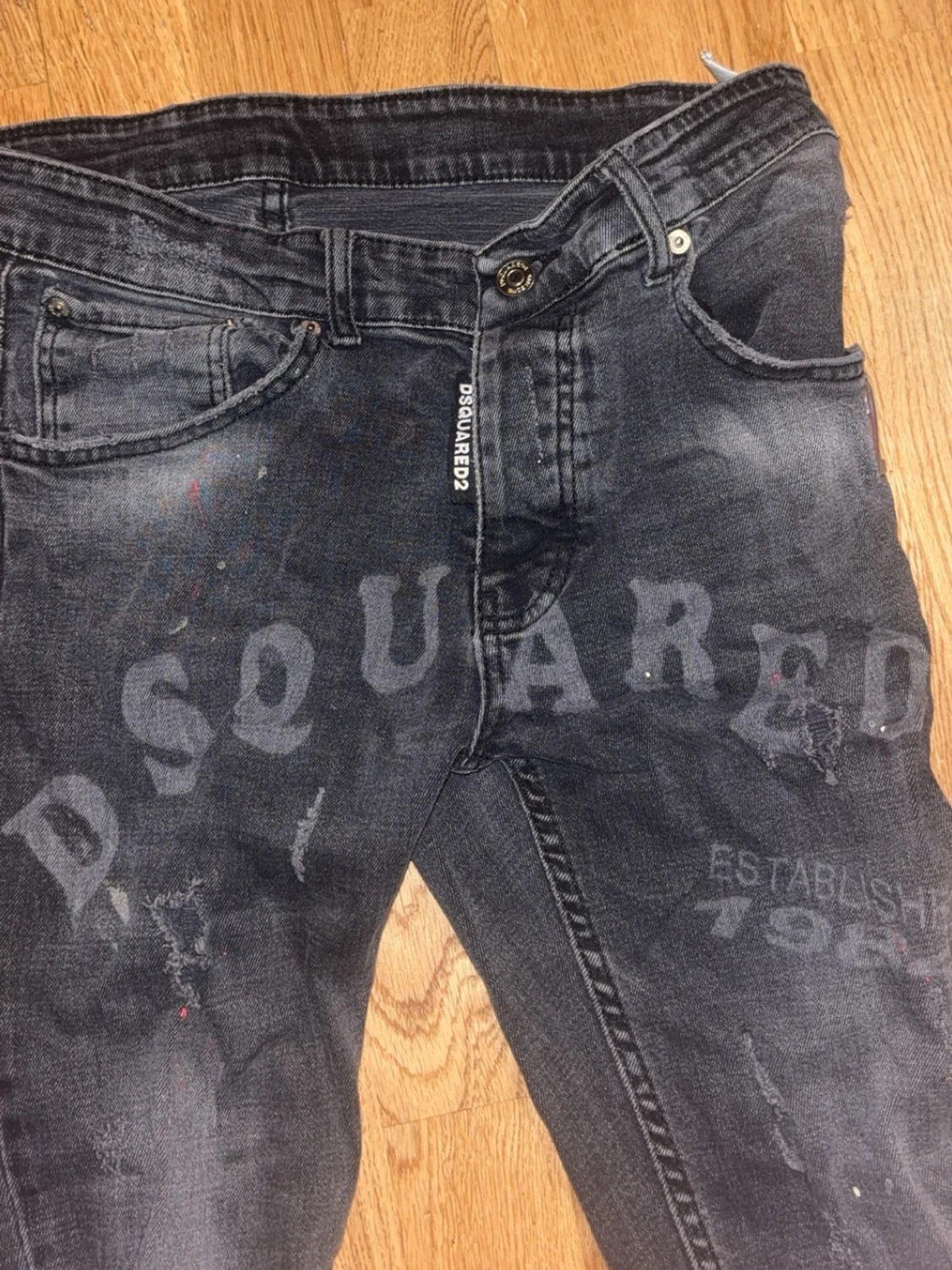 Svarta Dsquared2 ICON jeans storlek 44/M - 1