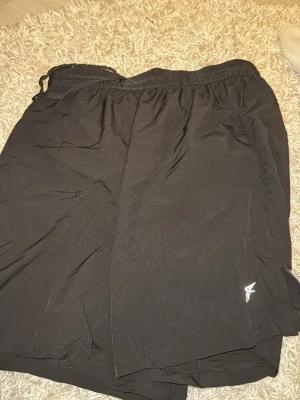 Märkes badbyxor  - Märkes badbyxor i storlek M