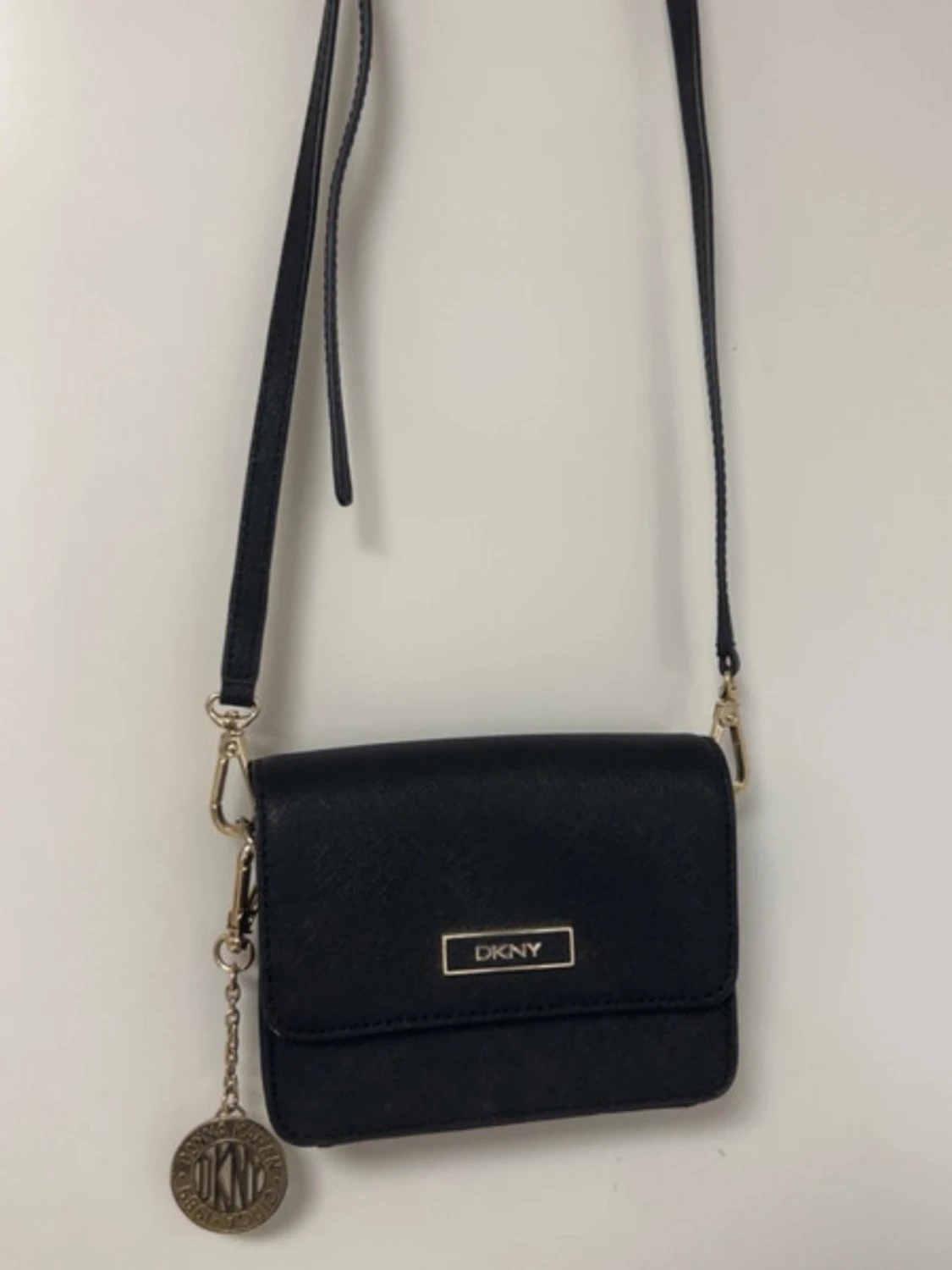 Mini Svart axelväska från DKNY