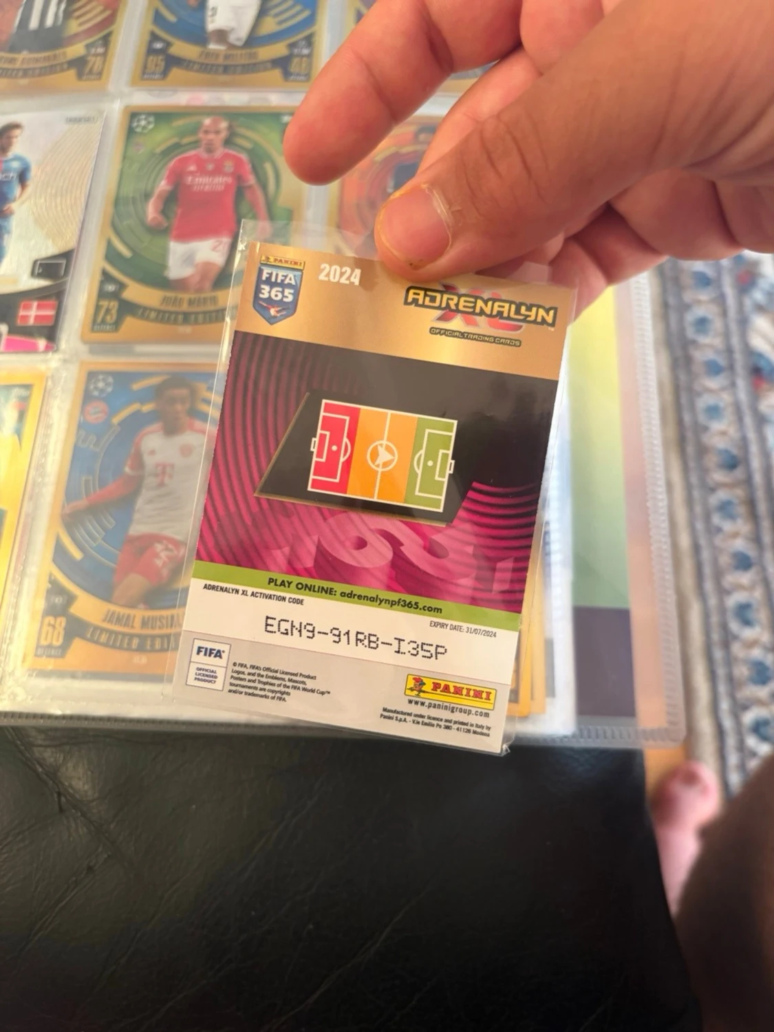 FIFA 365 Invincible samlarkort 2024 - 1