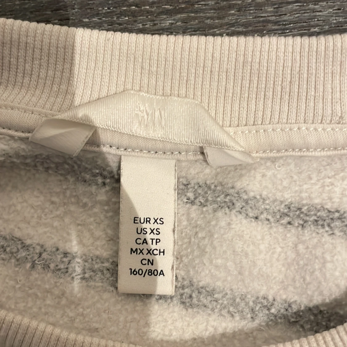 Randig sweatshirt från H&M XS - 2