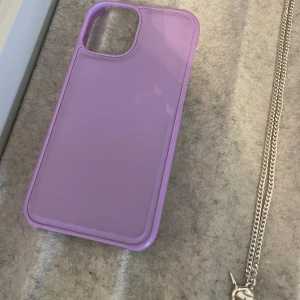 Mobilskal iPhone 12 mini  - Ljuslila mobilskal till iPhone 12 mini. 