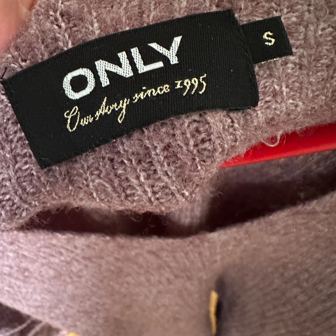 Lila stickad tröja från ONLY - 2