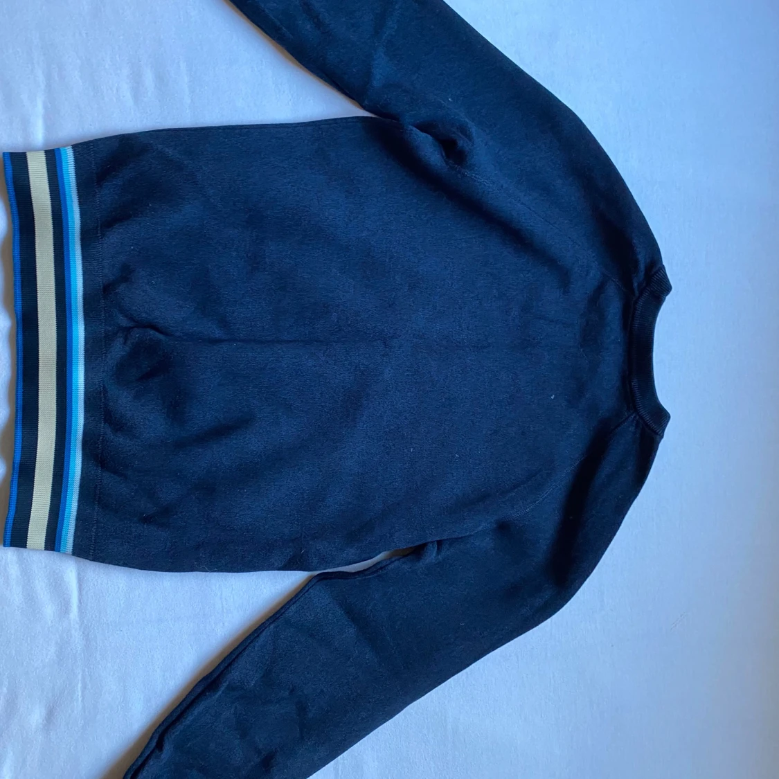 Mörkblå Lacoste sweatshirt med ränder - 3