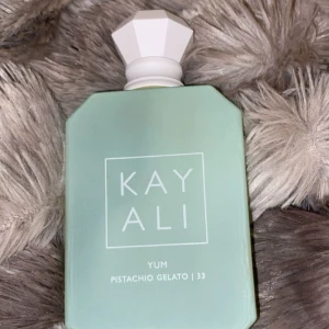 Kay Ali parfym  - Parfym från kayali 100ml i pistachio gelato nypris 1500kr 