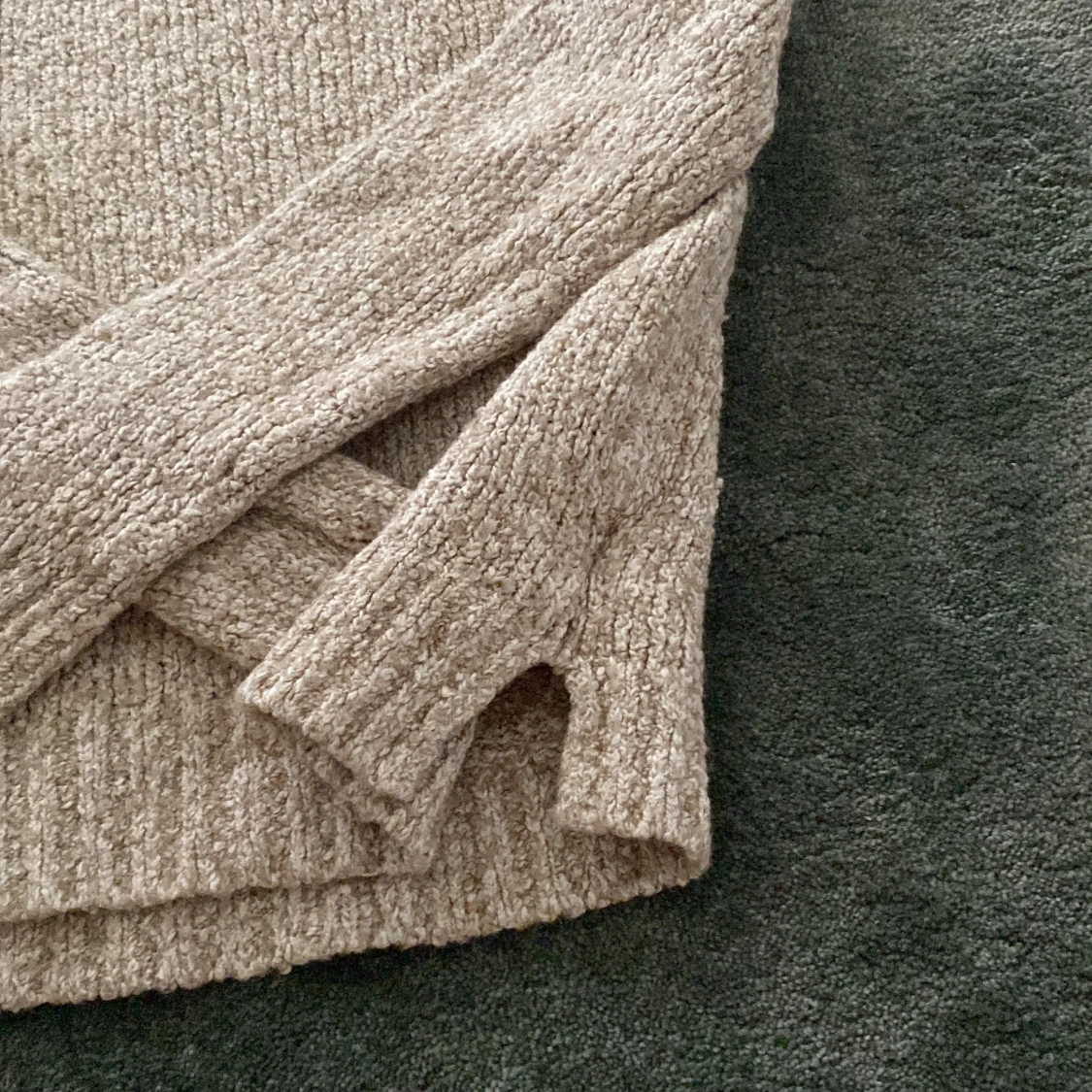 Beige stickad tröja från H&M Divided - 1