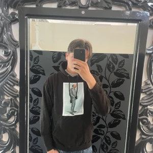 The cool elephant hoddie  - Riktigt snygg å eftertraktade 